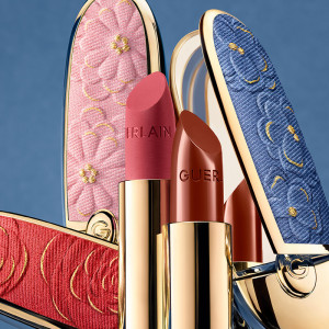 Rouge G Blooming Denim - Das Schmucketui mit Doppelspiegel - Limitierte Edition Rouge G Blooming Denim - Das Schmucketui mit Doppelspiegel - Limitierte Edition